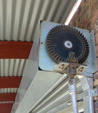 GarfieldHeights Garage Door Shop Garfield Heights, OH 216-939-5507 - sb-rolling-garage-doors-01